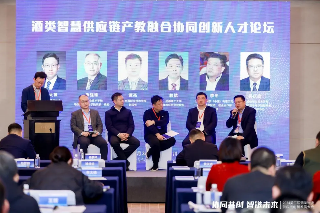 对话.jpg