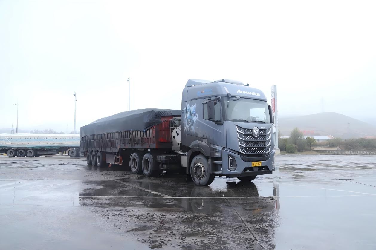 1761816975732536.jpg 欧曼银河2.jpg