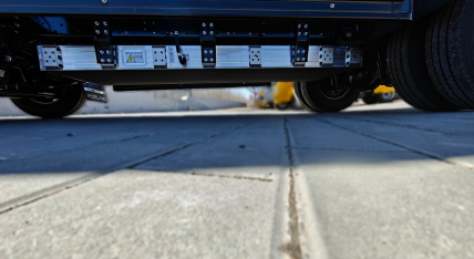 1773973513658333.png 时代领航M5纯电轻卡:如何成为全场景高效赚钱利器340.png