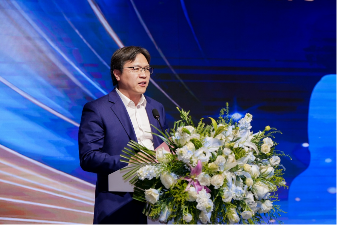 1774594536853482.png 【新闻稿】欧曼星辉动力14L燃气车上市(1)618.png