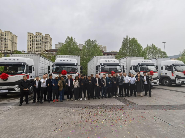 【配图】承载更强、动力更稳！欧航智蓝ER纯电超卡批量交付重庆大客户  赋能西南货运绿色高效升级(1)147.png