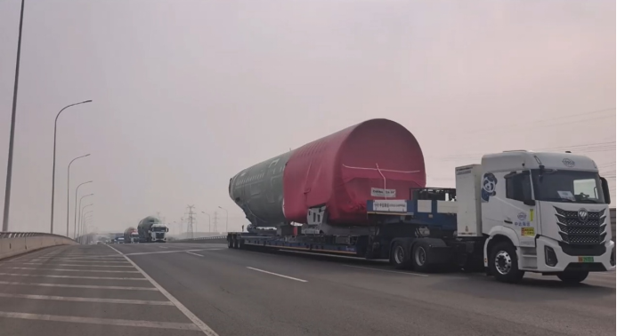 【新闻稿】欧曼银河5M新能源版完成空客A320 大部件首次新能源全电公路转运786.png